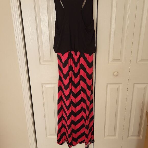 Allison Brittney sleeveless racer back chevron pink/black maxi dress - Picture 6 of 8